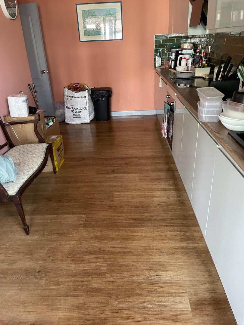 Kitchen finished to check-out standard by Fatiss